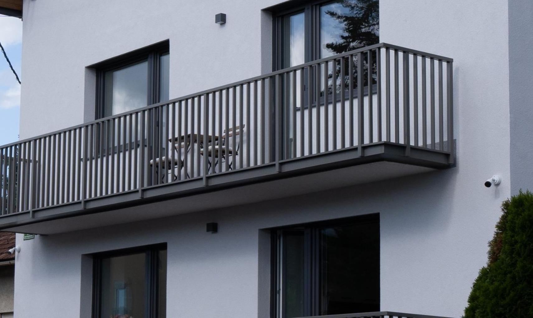 Residence Black&White 류블랴나 외부 사진