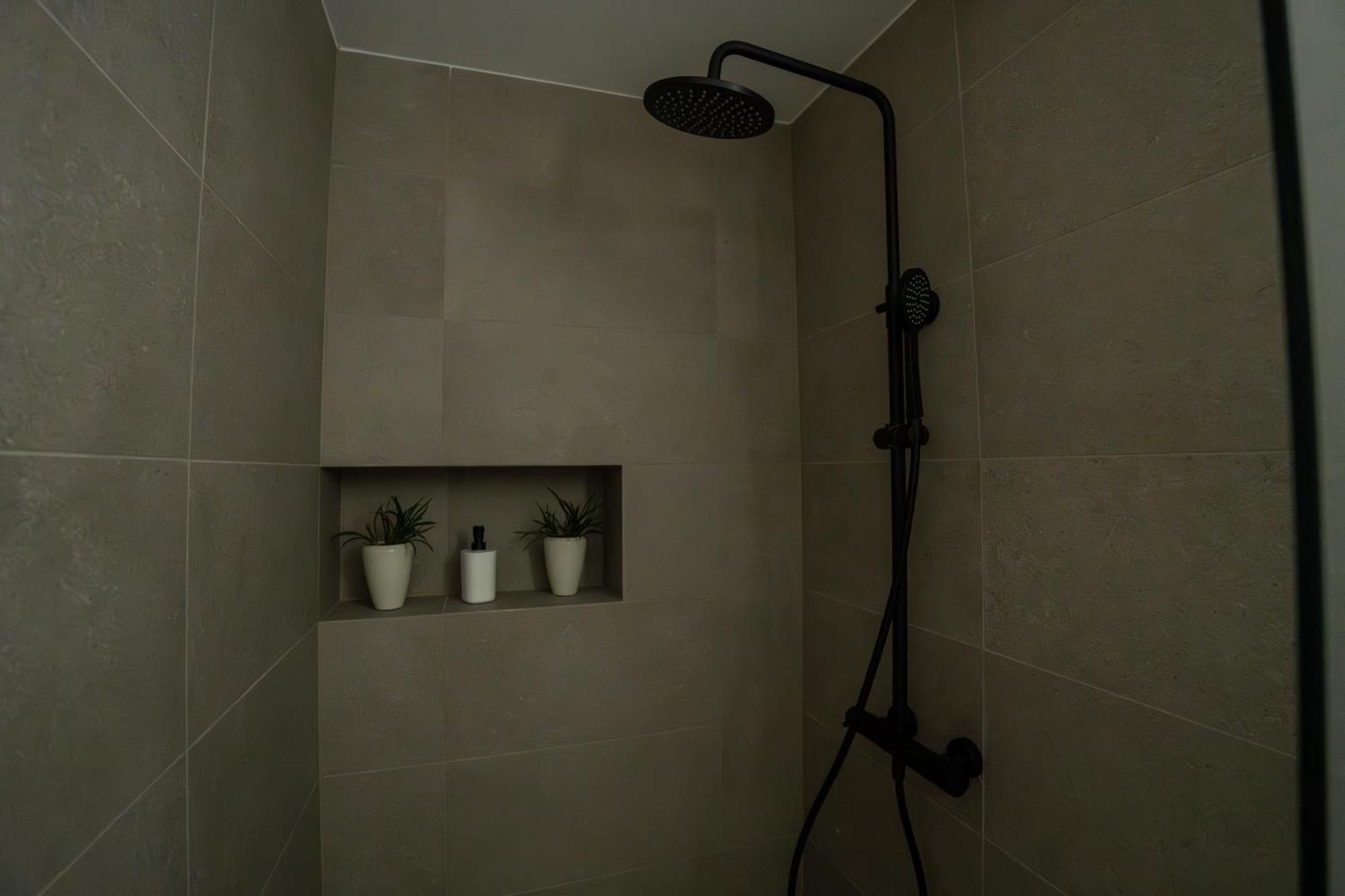 Residence Black&White 류블랴나 외부 사진